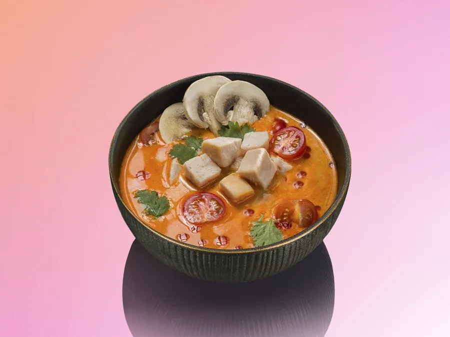 Том ям с копчёной курицей