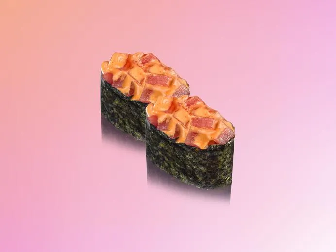 Острые суши с тунцом