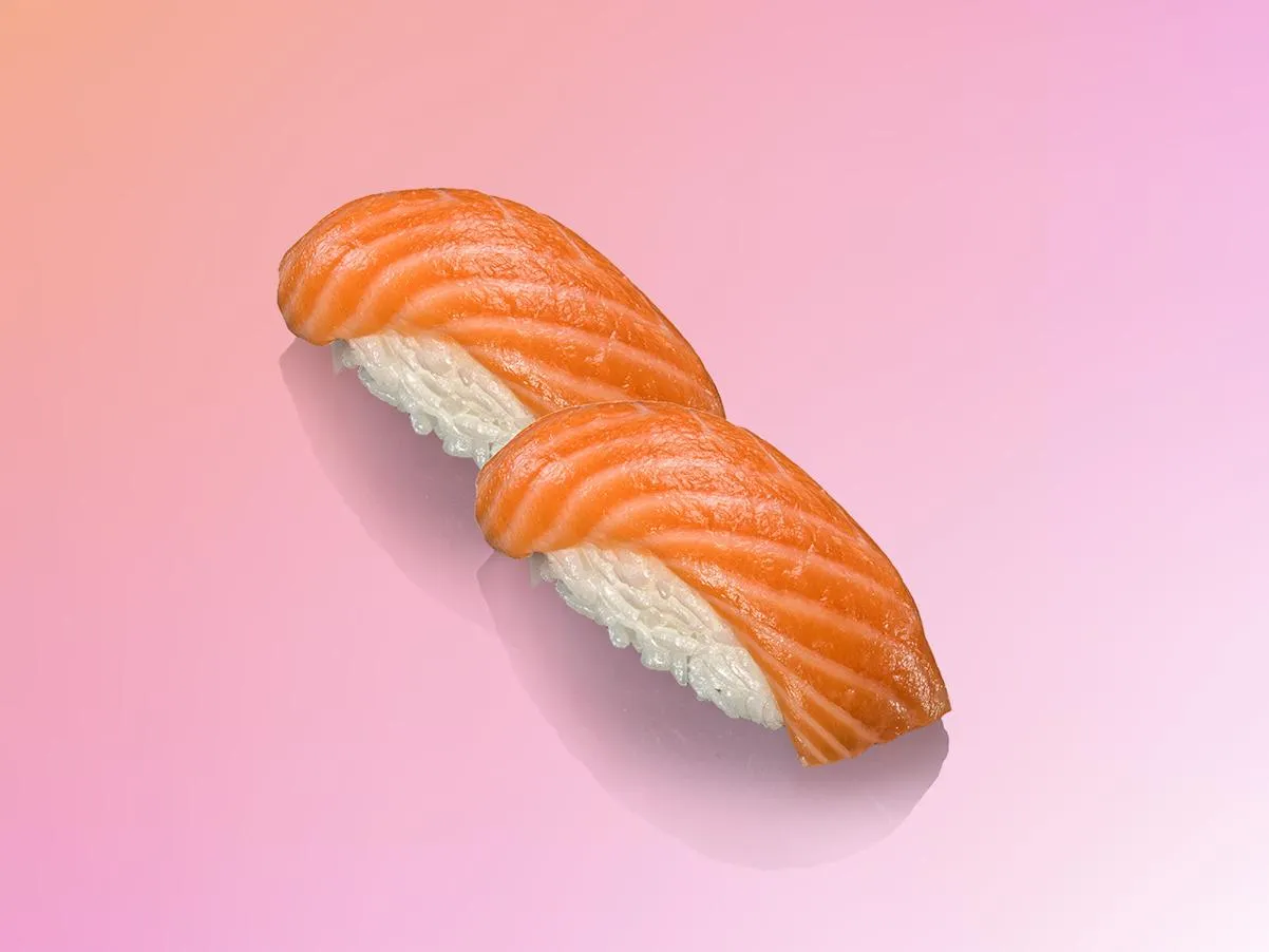 Суши с лососем